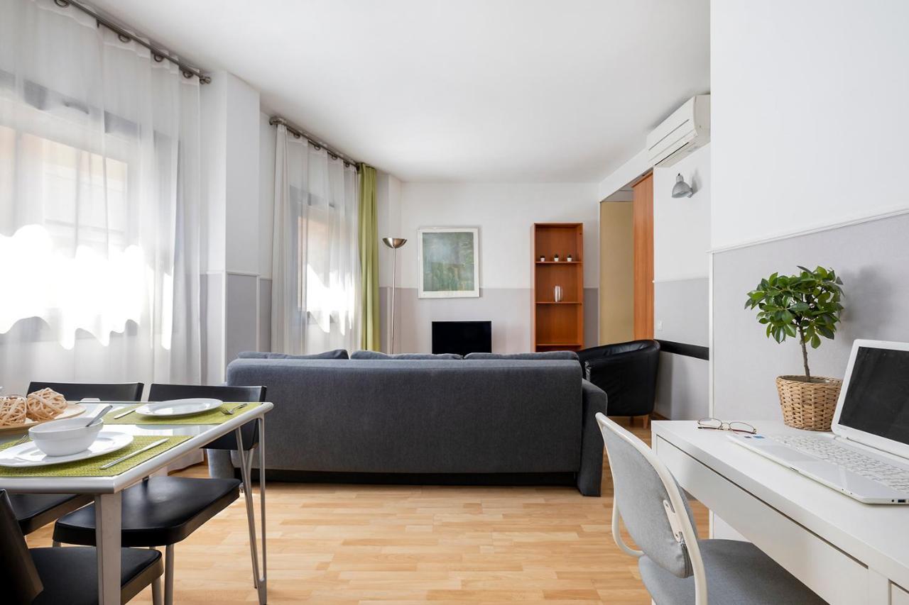 Apartments Sata Park Guell Area Barcelona Eksteriør billede