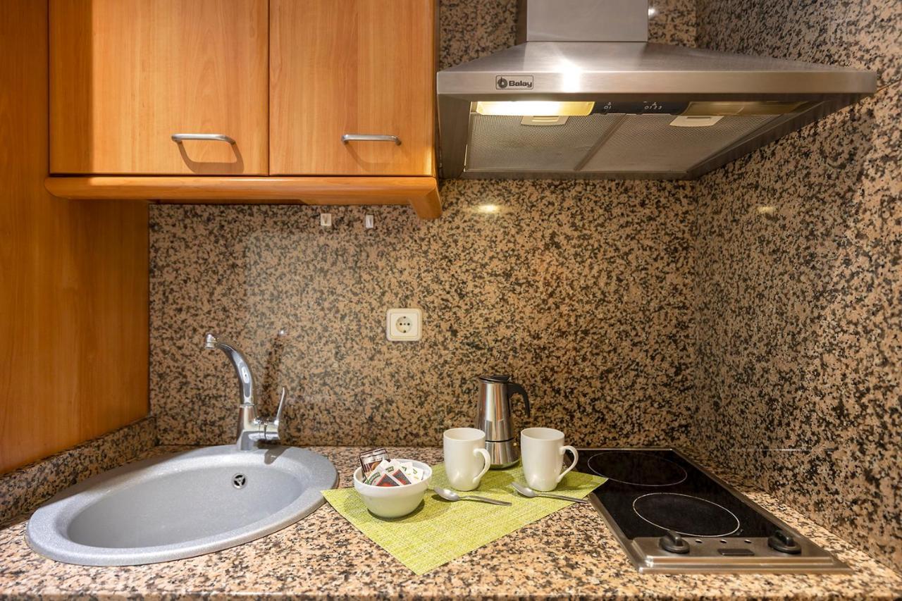 Apartments Sata Park Guell Area Barcelona Eksteriør billede
